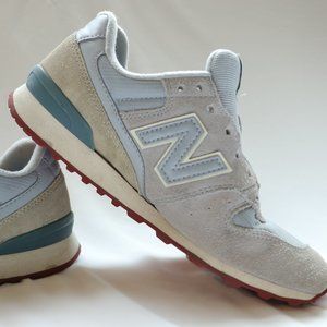 New Balance 696 Sneakers